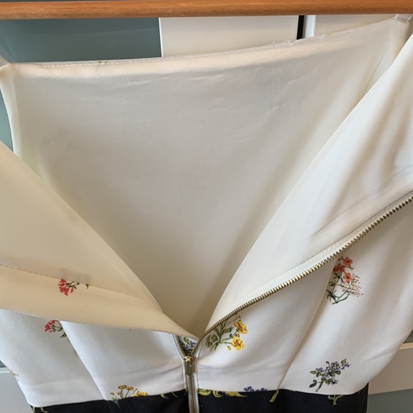 H&M dress Floral . 41.5inch length - Picture 5 of 7